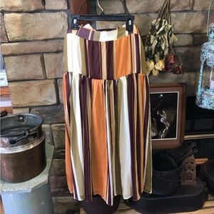 NWT CATO SIZE LARGE FULLY LINED FALL COLORED SKIRT. VERY FULL SKIRT WITH TIE